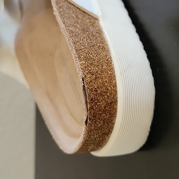 Size 7 white Madden Girl slip on sandals - Picture 8 of 9